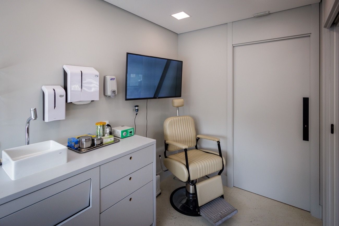 Consultório do Dr. Luiz Castanheira 6